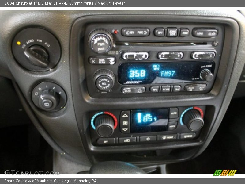 Summit White / Medium Pewter 2004 Chevrolet TrailBlazer LT 4x4