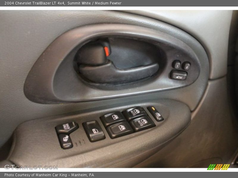 Summit White / Medium Pewter 2004 Chevrolet TrailBlazer LT 4x4