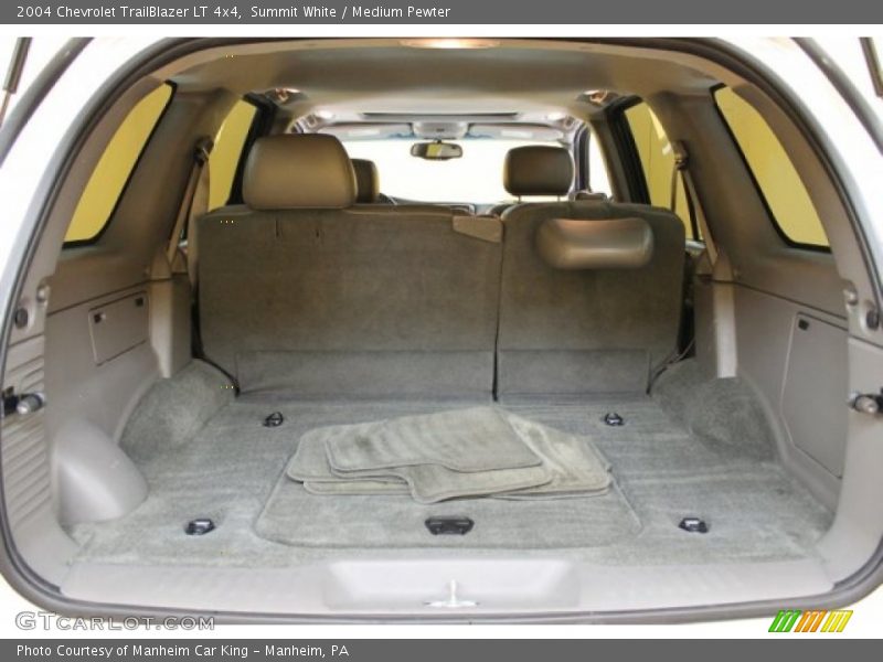 Summit White / Medium Pewter 2004 Chevrolet TrailBlazer LT 4x4
