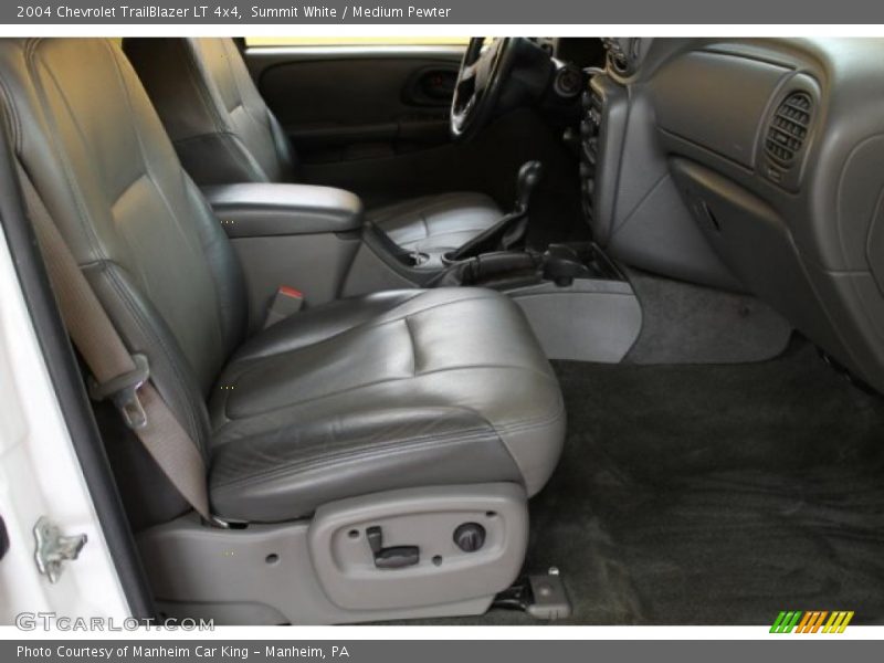 Summit White / Medium Pewter 2004 Chevrolet TrailBlazer LT 4x4