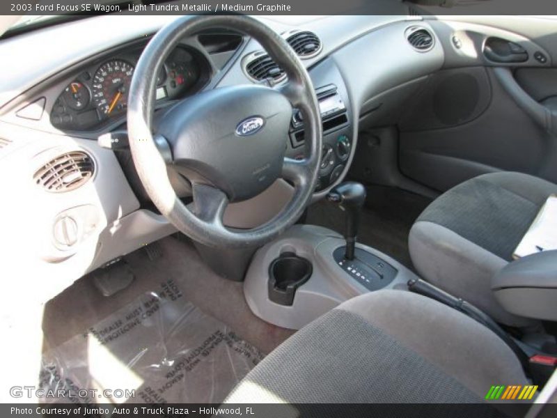 Light Tundra Metallic / Medium Graphite 2003 Ford Focus SE Wagon