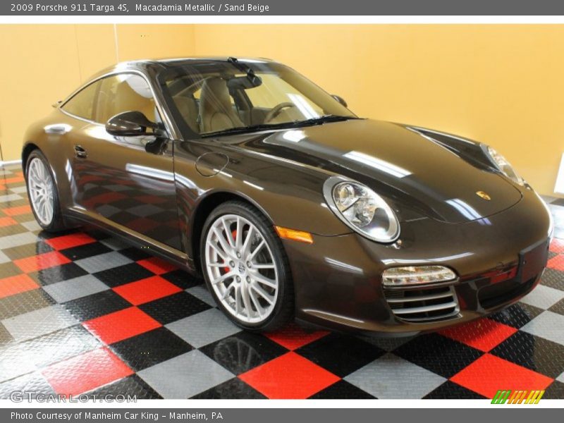 Front 3/4 View of 2009 911 Targa 4S