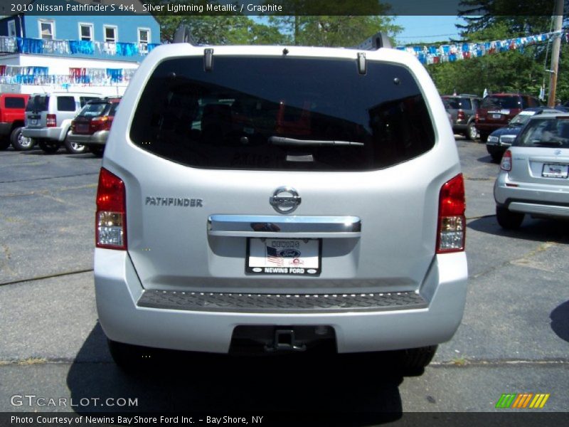 Silver Lightning Metallic / Graphite 2010 Nissan Pathfinder S 4x4