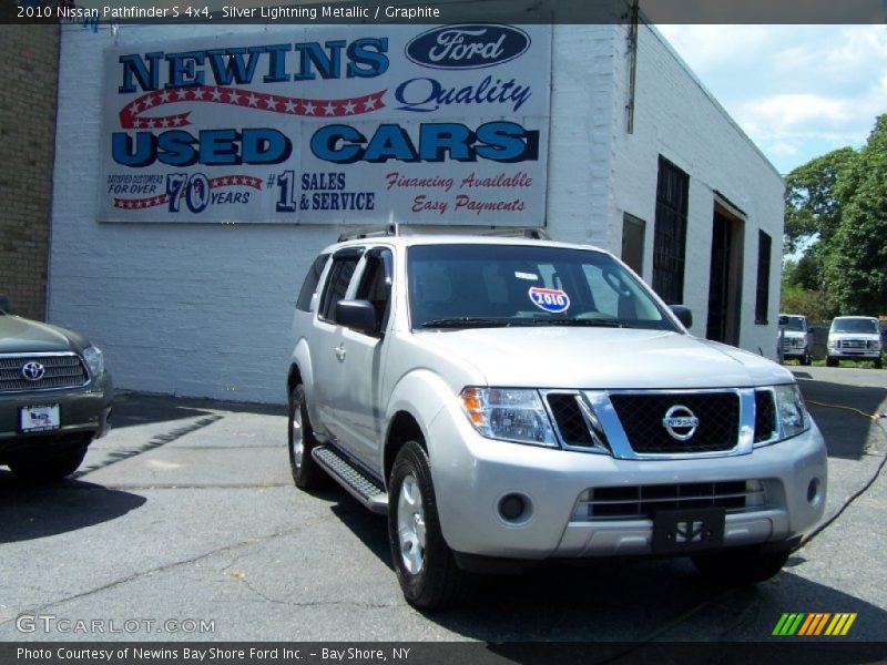 Silver Lightning Metallic / Graphite 2010 Nissan Pathfinder S 4x4