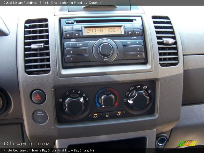 Silver Lightning Metallic / Graphite 2010 Nissan Pathfinder S 4x4