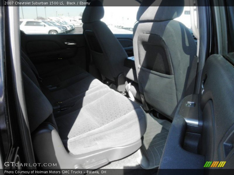 Black / Ebony 2007 Chevrolet Suburban 1500 LS