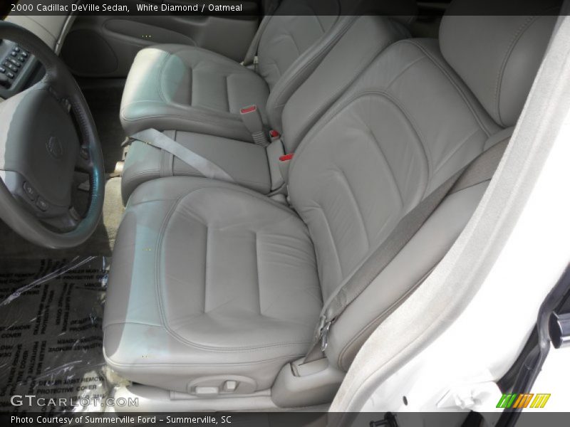 White Diamond / Oatmeal 2000 Cadillac DeVille Sedan