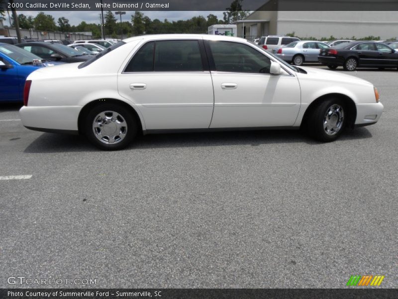 White Diamond / Oatmeal 2000 Cadillac DeVille Sedan