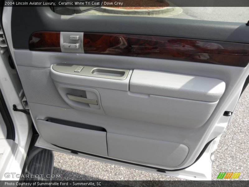 Ceramic White Tri Coat / Dove Grey 2004 Lincoln Aviator Luxury