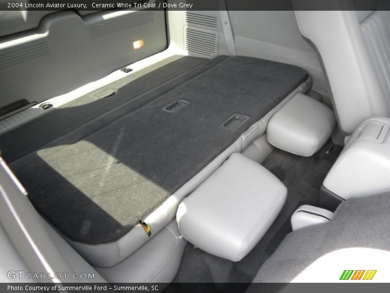  2004 Aviator Luxury Trunk