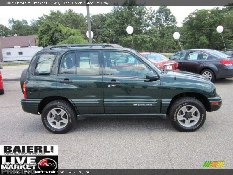 Dark Green / Medium Gray 2004 Chevrolet Tracker LT 4WD