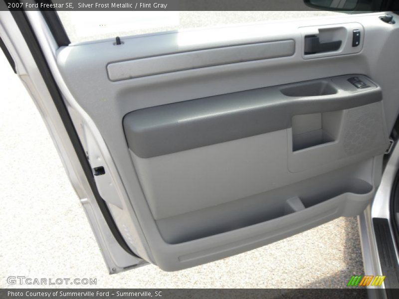 Silver Frost Metallic / Flint Gray 2007 Ford Freestar SE