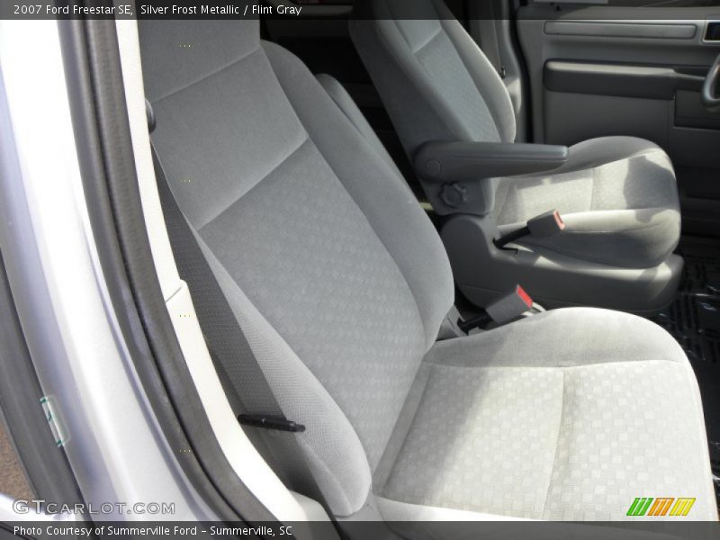 Silver Frost Metallic / Flint Gray 2007 Ford Freestar SE
