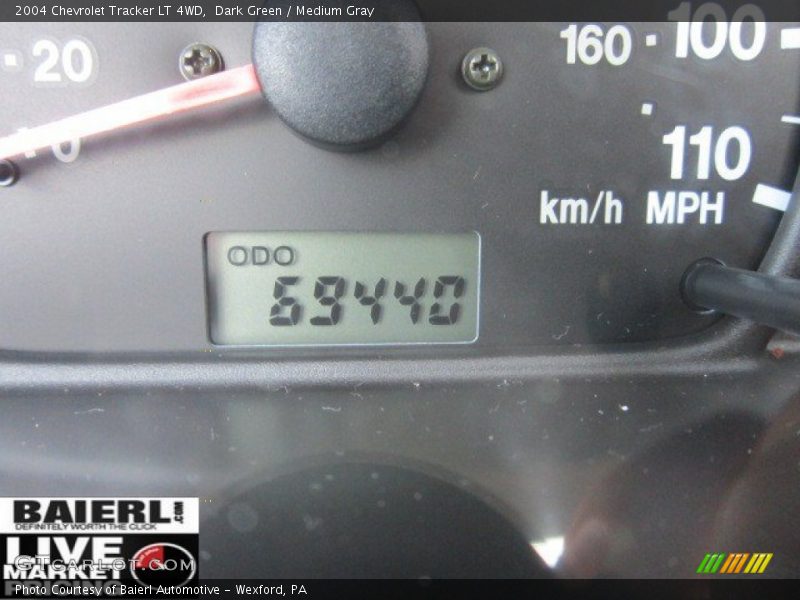 Dark Green / Medium Gray 2004 Chevrolet Tracker LT 4WD