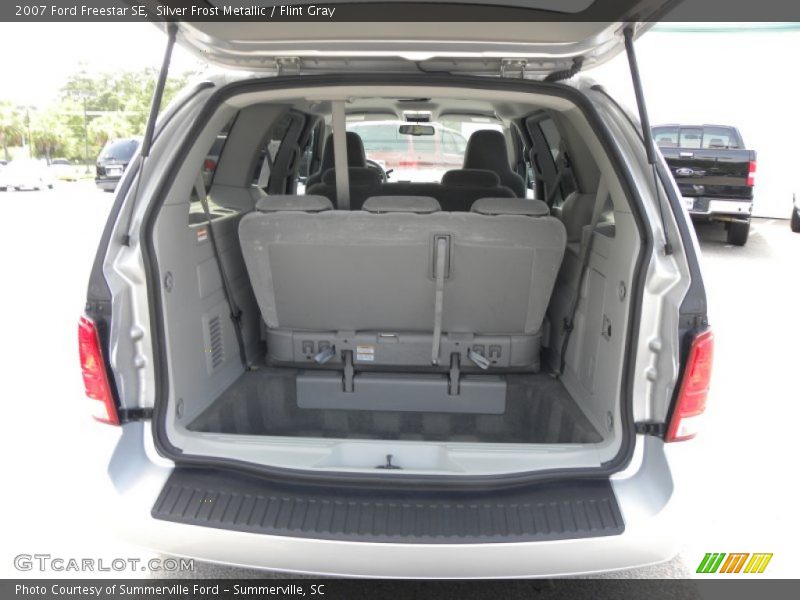  2007 Freestar SE Trunk