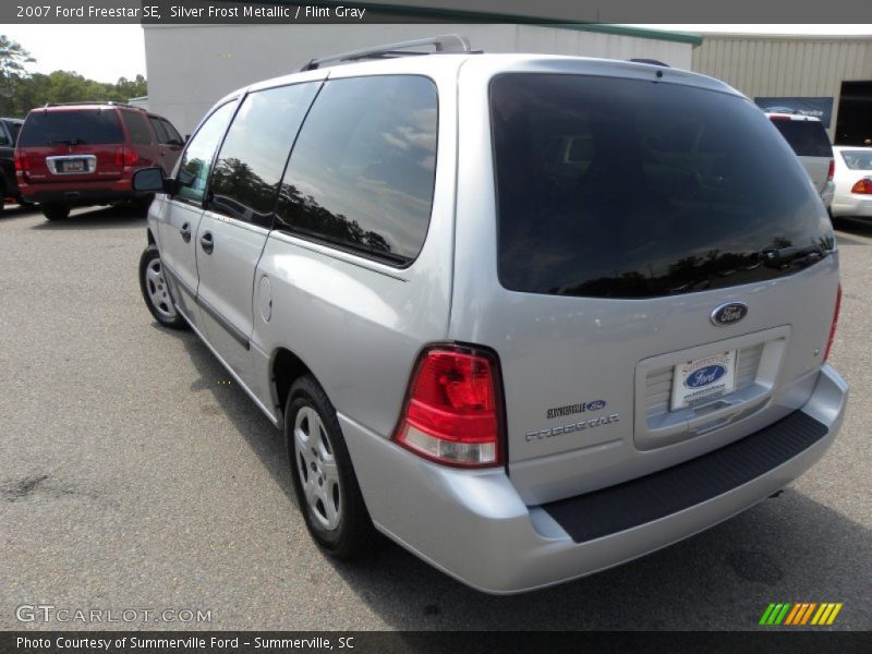 Silver Frost Metallic / Flint Gray 2007 Ford Freestar SE