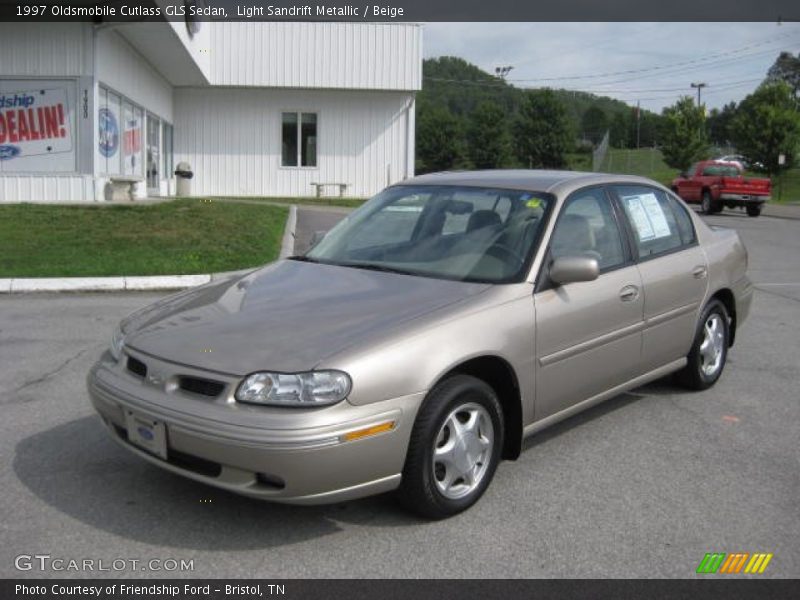 Front 3/4 View of 1997 Cutlass GLS Sedan