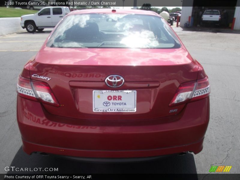 Barcelona Red Metallic / Dark Charcoal 2010 Toyota Camry SE