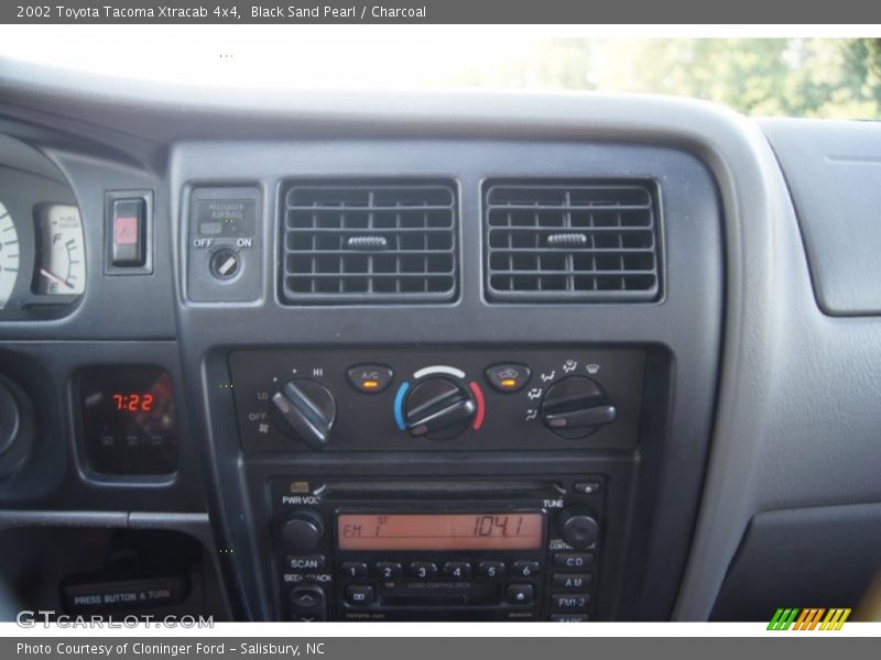 Black Sand Pearl / Charcoal 2002 Toyota Tacoma Xtracab 4x4