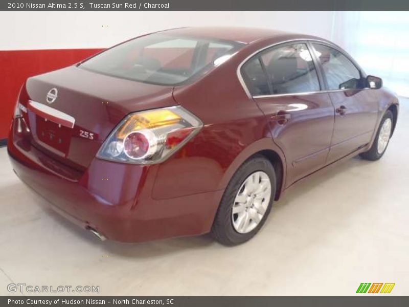 Tuscan Sun Red / Charcoal 2010 Nissan Altima 2.5 S
