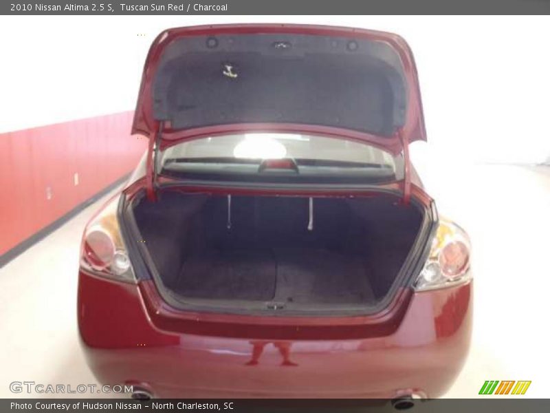 Tuscan Sun Red / Charcoal 2010 Nissan Altima 2.5 S