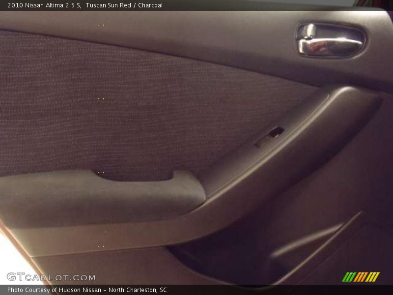 Tuscan Sun Red / Charcoal 2010 Nissan Altima 2.5 S