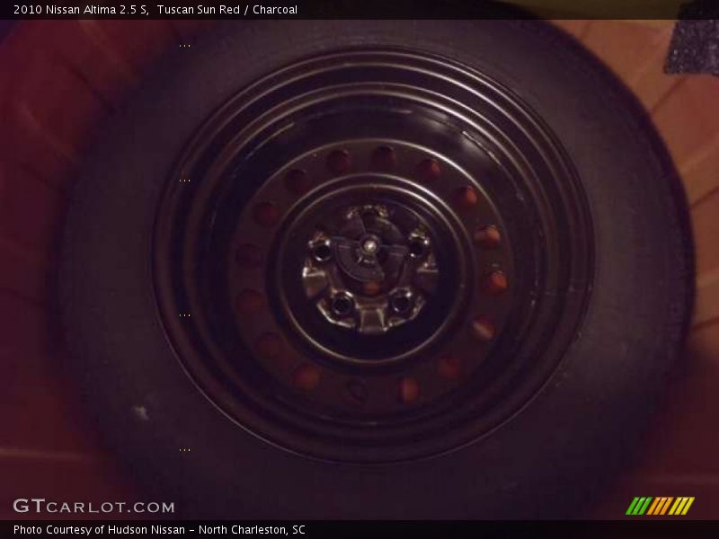Tuscan Sun Red / Charcoal 2010 Nissan Altima 2.5 S
