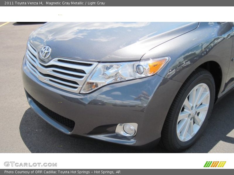 Magnetic Gray Metallic / Light Gray 2011 Toyota Venza I4
