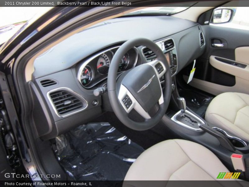 Blackberry Pearl / Black/Light Frost Beige 2011 Chrysler 200 Limited