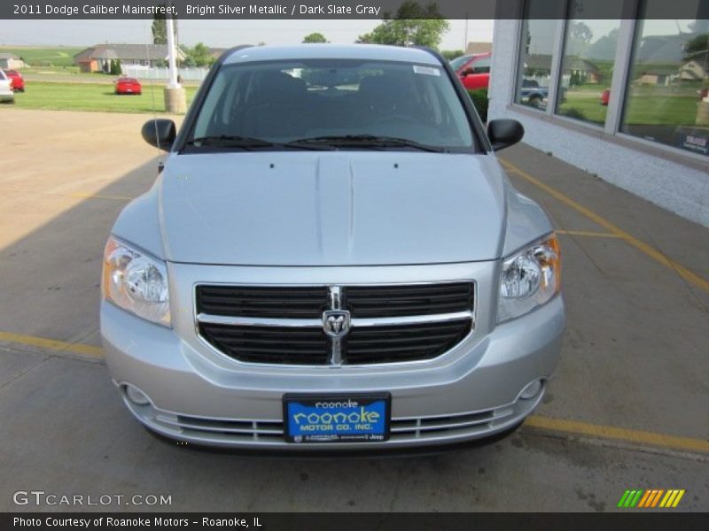 Bright Silver Metallic / Dark Slate Gray 2011 Dodge Caliber Mainstreet