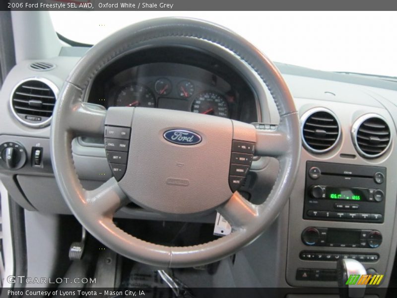  2006 Freestyle SEL AWD Steering Wheel