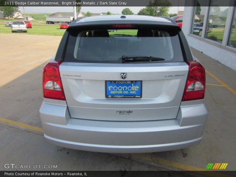Bright Silver Metallic / Dark Slate Gray 2011 Dodge Caliber Mainstreet