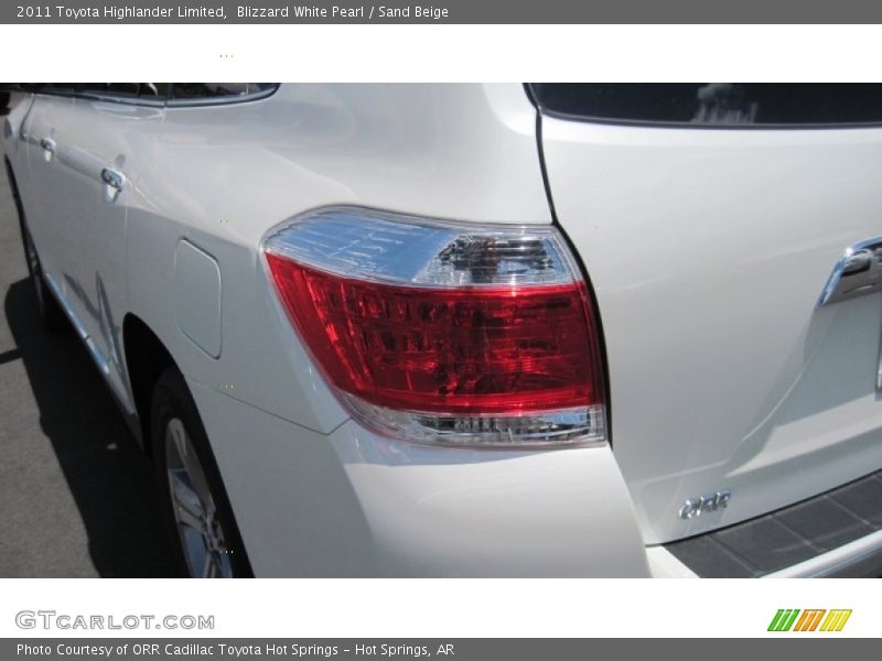 Blizzard White Pearl / Sand Beige 2011 Toyota Highlander Limited