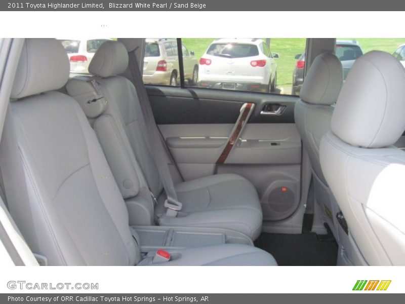 Blizzard White Pearl / Sand Beige 2011 Toyota Highlander Limited