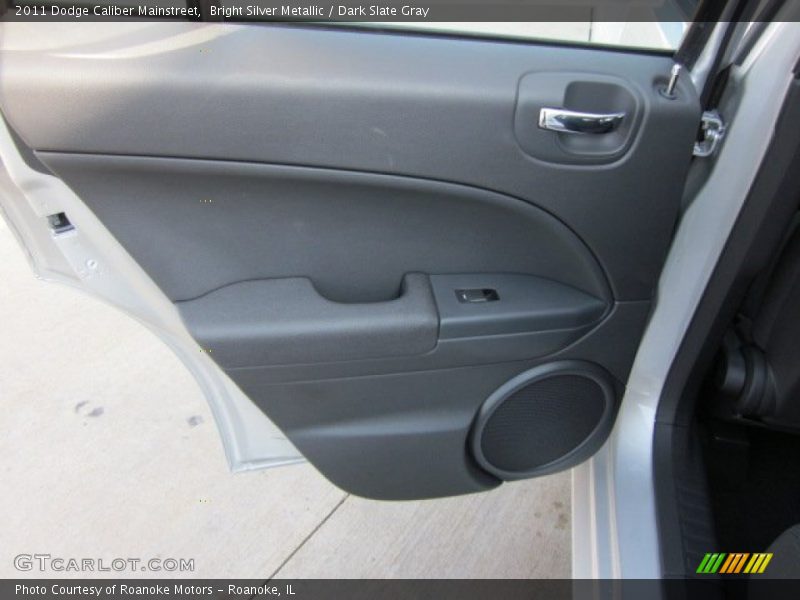 Bright Silver Metallic / Dark Slate Gray 2011 Dodge Caliber Mainstreet