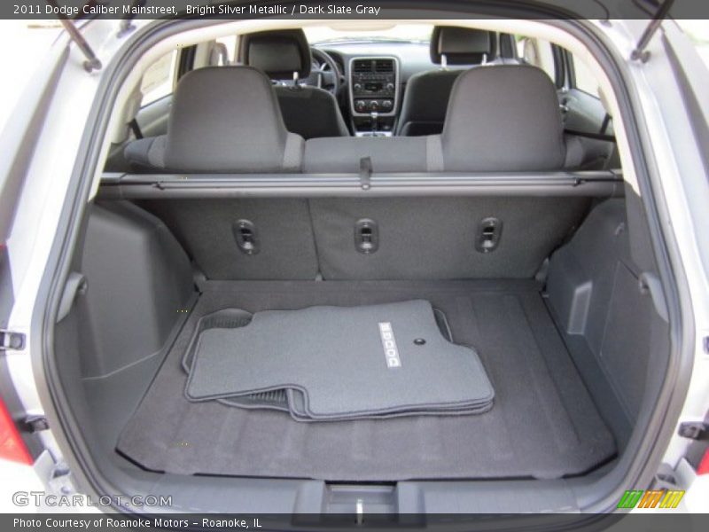 Bright Silver Metallic / Dark Slate Gray 2011 Dodge Caliber Mainstreet