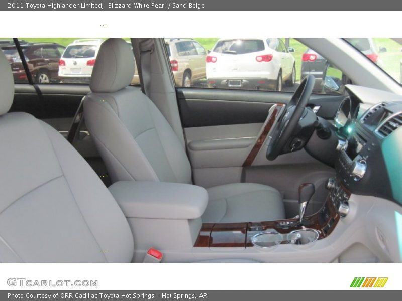 Blizzard White Pearl / Sand Beige 2011 Toyota Highlander Limited