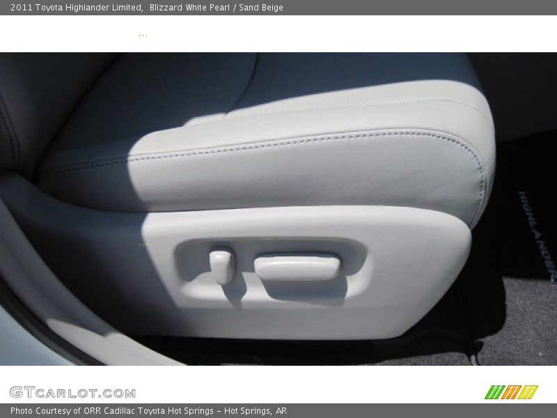 Blizzard White Pearl / Sand Beige 2011 Toyota Highlander Limited