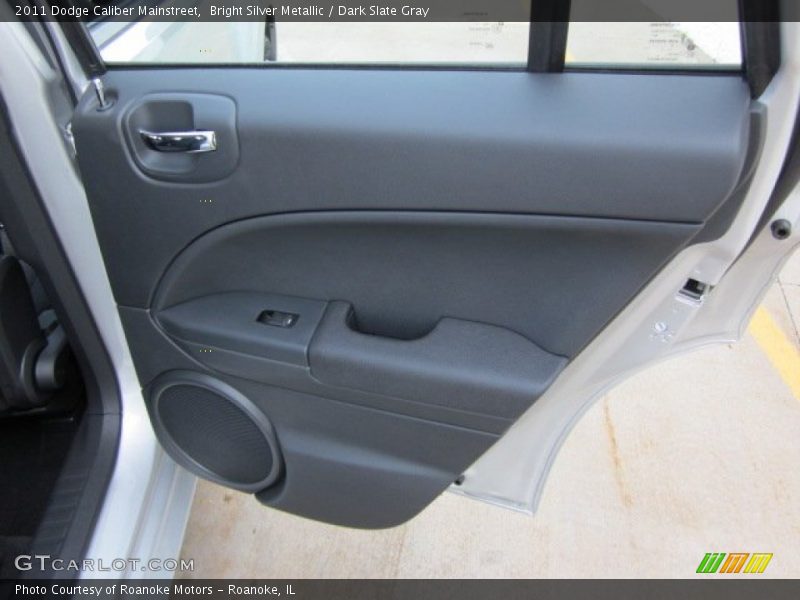 Bright Silver Metallic / Dark Slate Gray 2011 Dodge Caliber Mainstreet