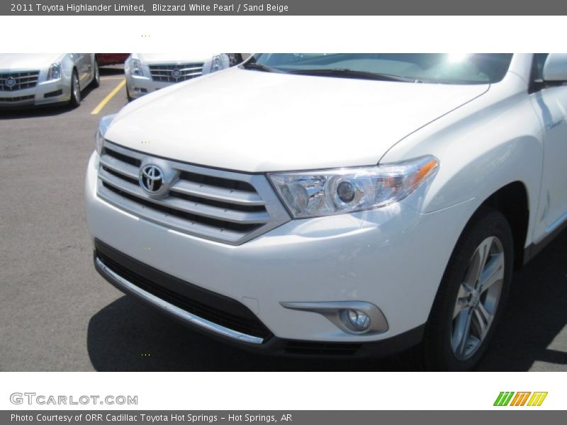 Blizzard White Pearl / Sand Beige 2011 Toyota Highlander Limited