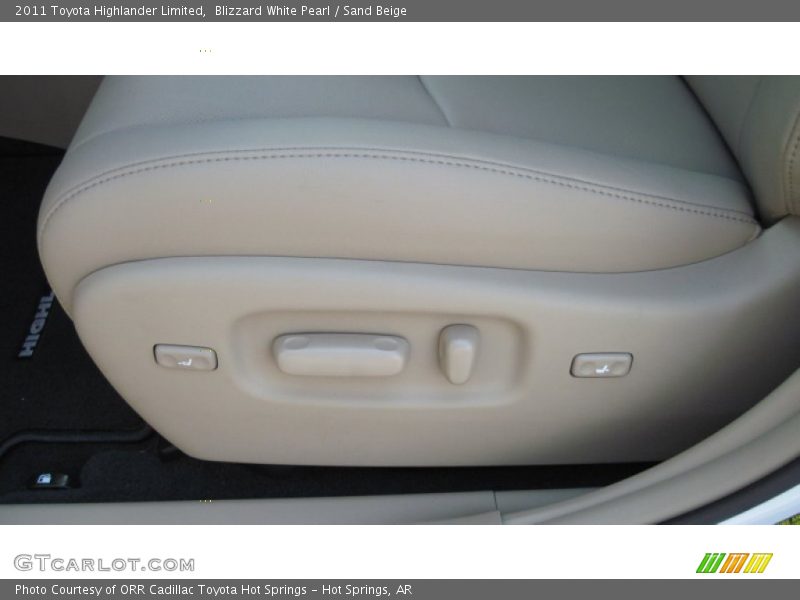 Blizzard White Pearl / Sand Beige 2011 Toyota Highlander Limited