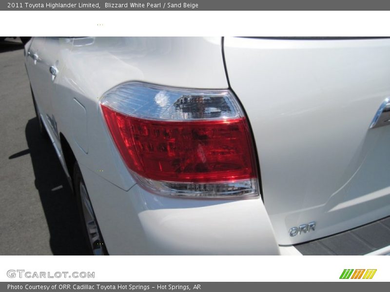 Blizzard White Pearl / Sand Beige 2011 Toyota Highlander Limited