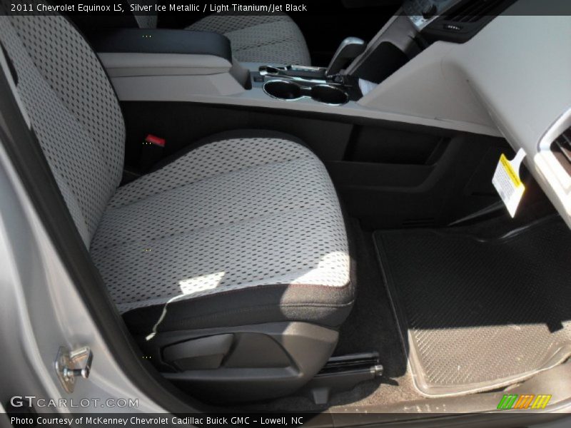 Silver Ice Metallic / Light Titanium/Jet Black 2011 Chevrolet Equinox LS