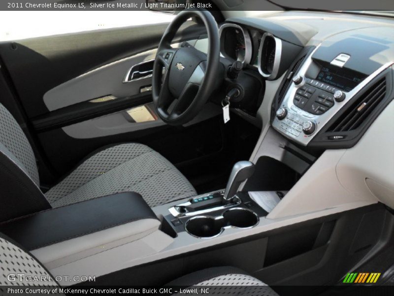 Silver Ice Metallic / Light Titanium/Jet Black 2011 Chevrolet Equinox LS