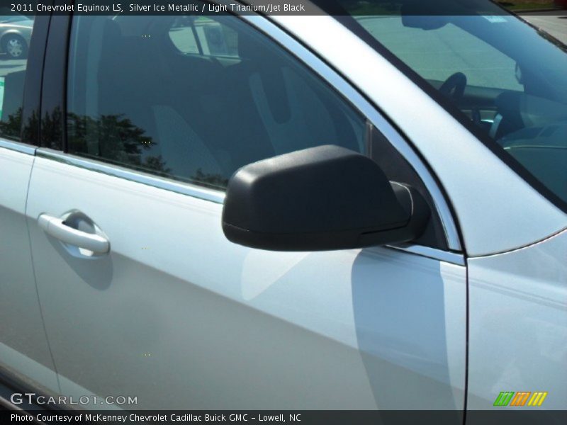 Silver Ice Metallic / Light Titanium/Jet Black 2011 Chevrolet Equinox LS