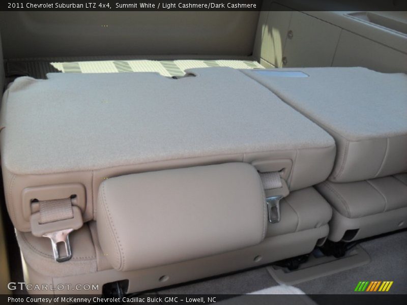 Summit White / Light Cashmere/Dark Cashmere 2011 Chevrolet Suburban LTZ 4x4