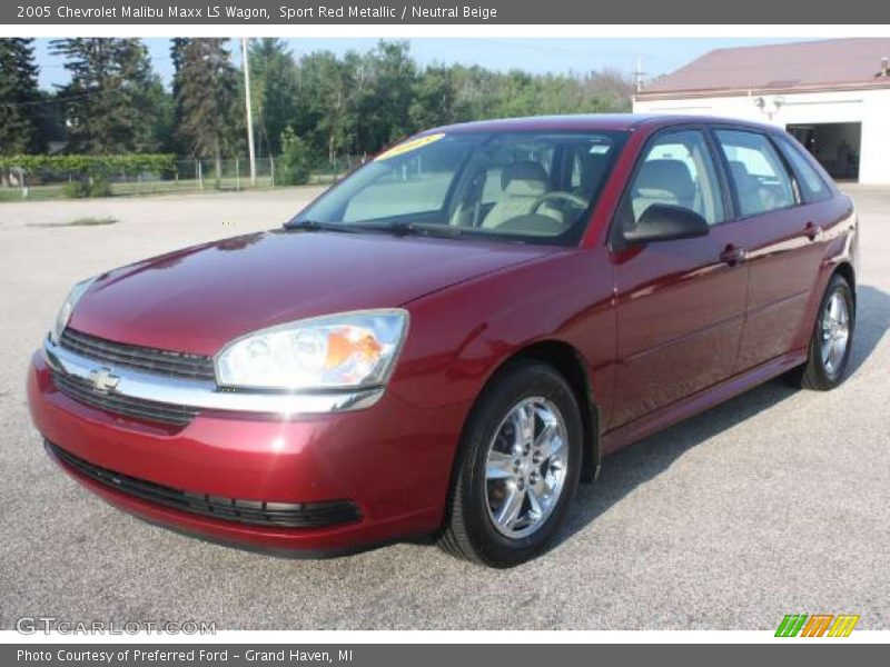 Front 3/4 View of 2005 Malibu Maxx LS Wagon