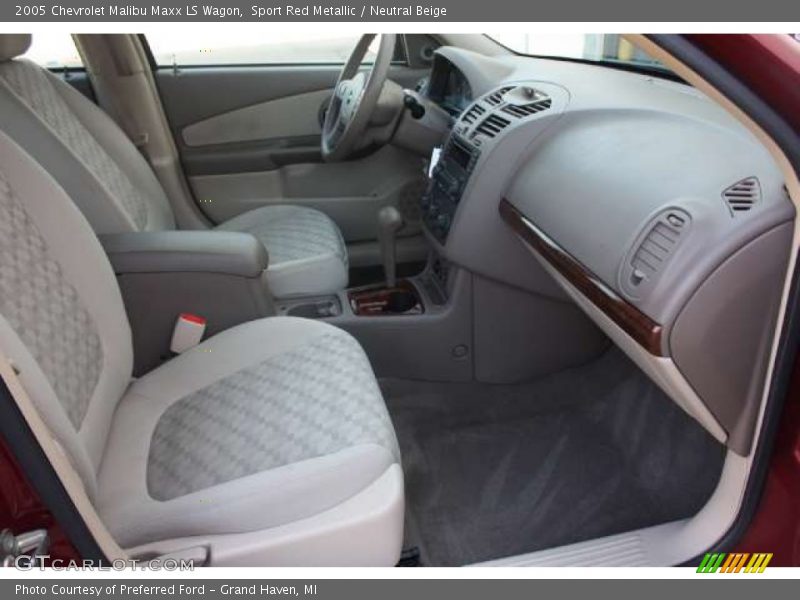  2005 Malibu Maxx LS Wagon Neutral Beige Interior