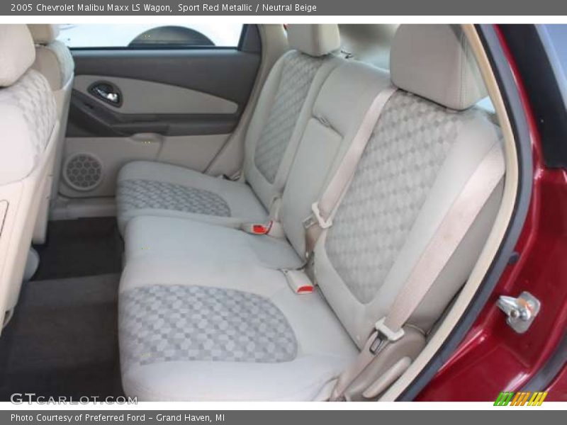  2005 Malibu Maxx LS Wagon Neutral Beige Interior