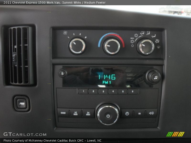 Summit White / Medium Pewter 2011 Chevrolet Express 1500 Work Van
